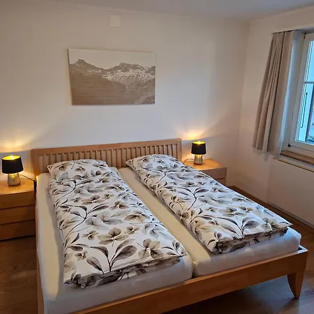 Apartman Sunny Balcony Home, Parkplatz Inklusive