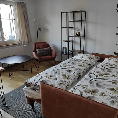Sunny Balcony Home, Parkplatz Inklusive * Thierachern