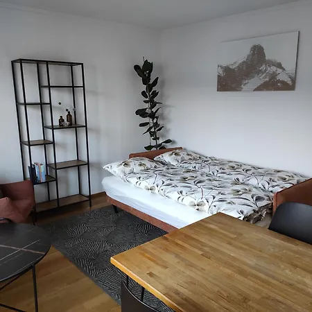 Apartman Sunny Balcony Home, Parkplatz Inklusive *